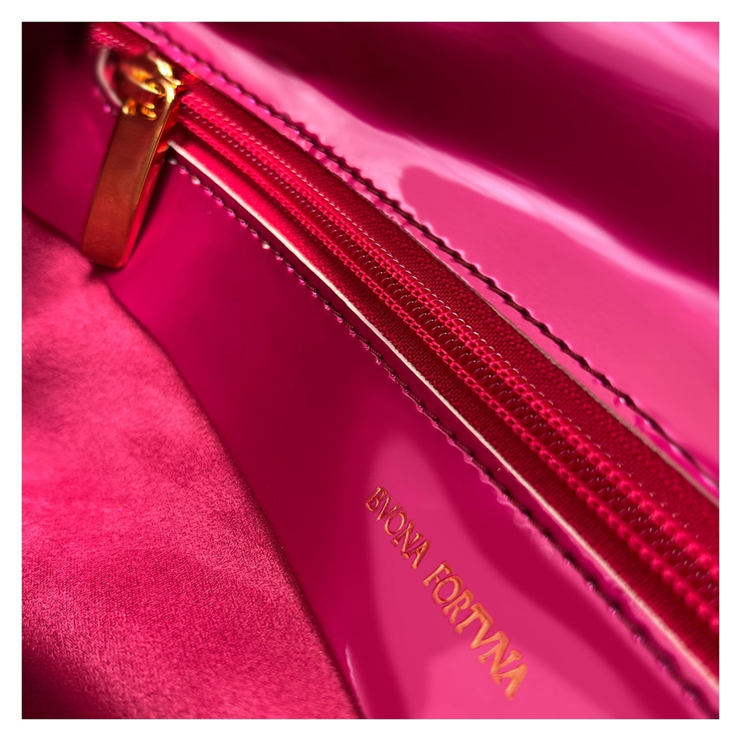 Il Lungo - Fuchsia con Il Serpente Argento