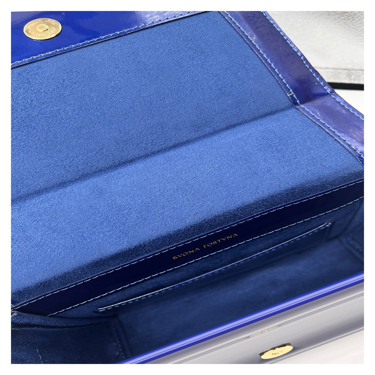 Bvona Fortvna blue leather handbag with gold chain